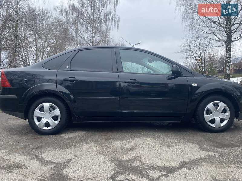 Седан Ford Focus 2006 в Золочеві
