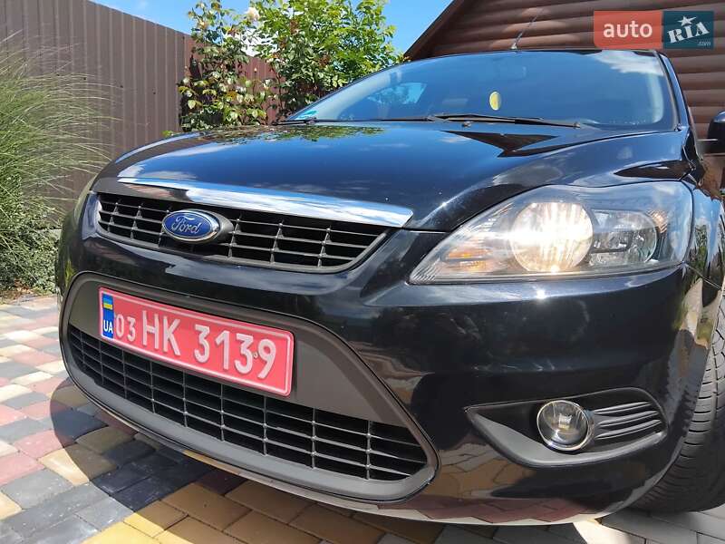 Универсал Ford Focus 2009 в Остроге
