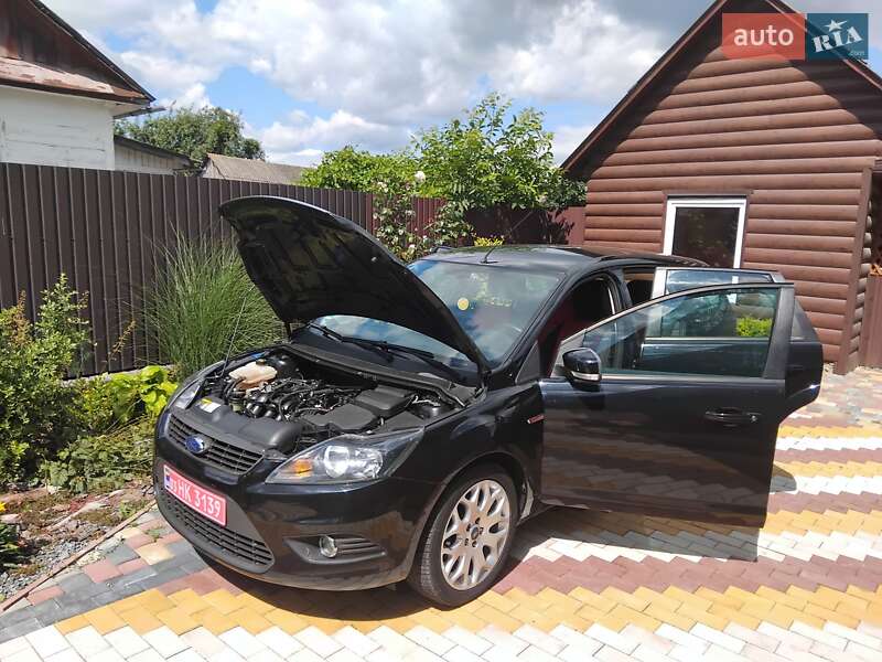 Универсал Ford Focus 2009 в Остроге