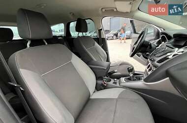 Универсал Ford Focus 2012 в 