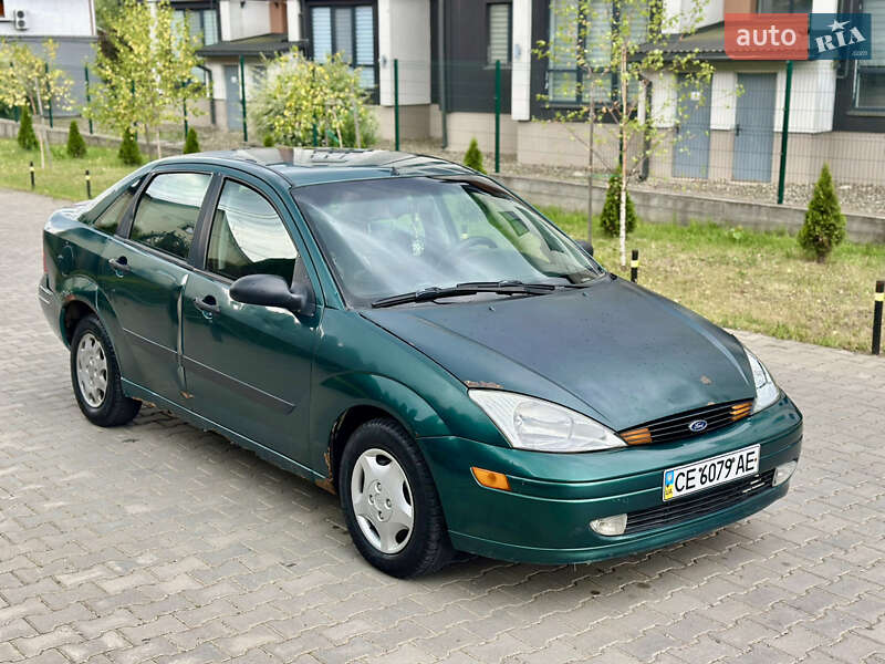 Седан Ford Focus 2002 в 
