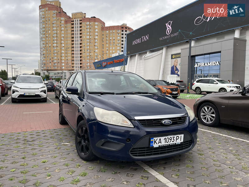 Хэтчбек Ford Focus 2011 в Киеве