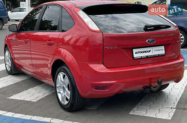 Хэтчбек Ford Focus 2010 в 