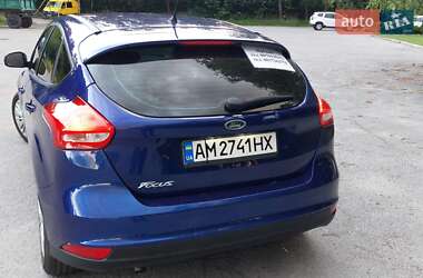 Хэтчбек Ford Focus 2015 в 