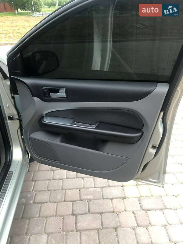Универсал Ford Focus 2010 в Теофиполе