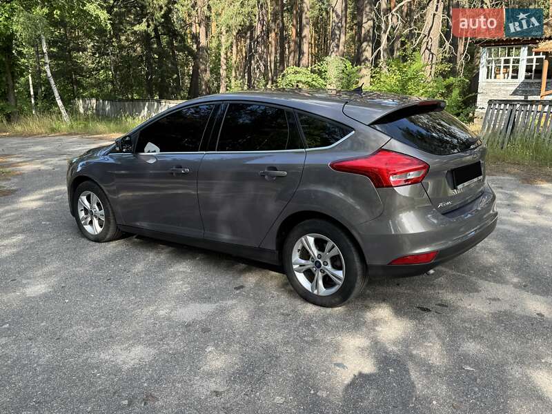 Хэтчбек Ford Focus 2015 в Ахтырке фото 3 Хэтчбек Ford Focus 2015 в Ахтырке