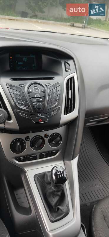 Универсал Ford Focus 2014 в Киеве
