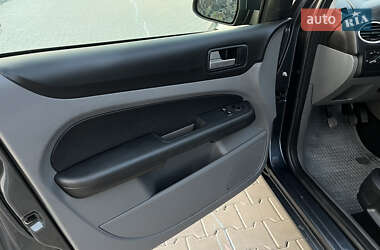 Хэтчбек Ford Focus 2008 в 