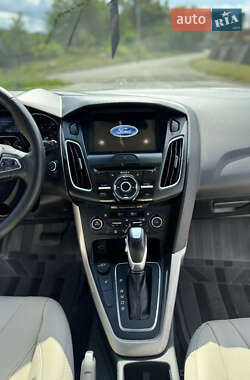 Хэтчбек Ford Focus 2018 в 