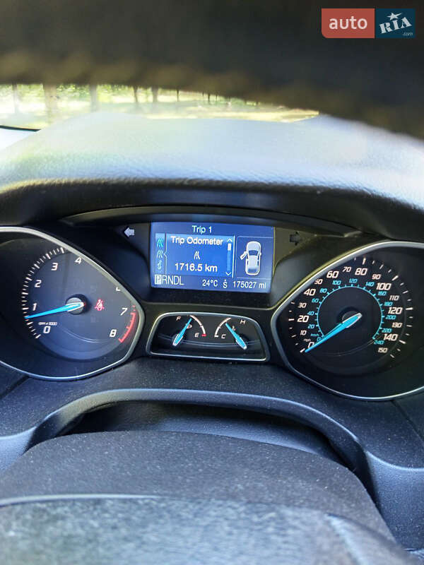 Седан Ford Focus 2011 в Долине