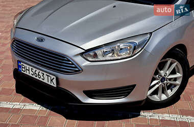 Хэтчбек Ford Focus 2017 в 