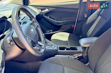 Хэтчбек Ford Focus 2017 в 