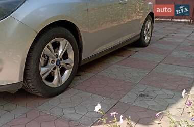 Универсал Ford Focus 2012 в 