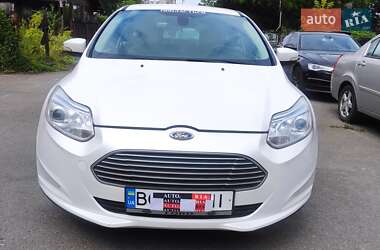 Хетчбек Ford Focus 2012 в 