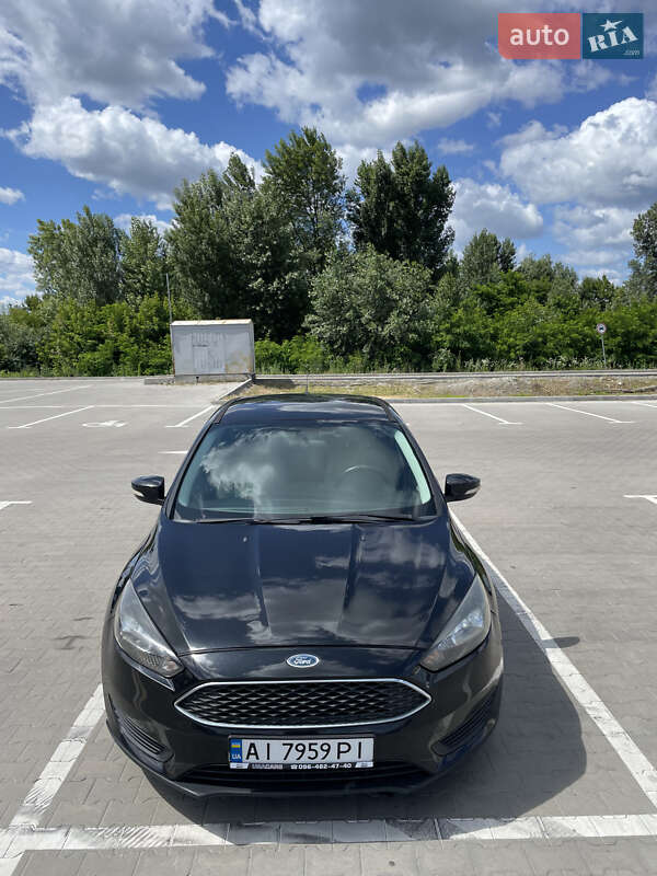 Седан Ford Focus 2015 в Киеве