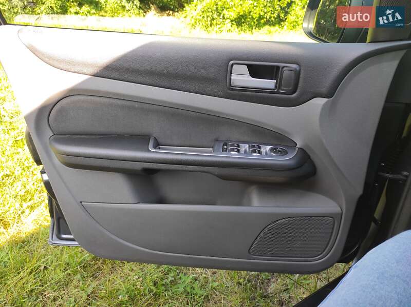 Универсал Ford Focus 2010 в Ужгороде