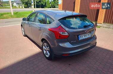 Хэтчбек Ford Focus 2013 в 
