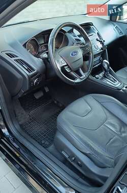 Хэтчбек Ford Focus 2015 в 