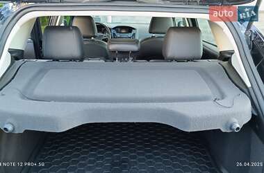 Хэтчбек Ford Focus 2015 в 