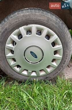 Универсал Ford Focus 2004 в 