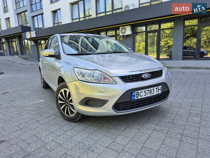 Хэтчбек Ford Focus 2010 в Львове