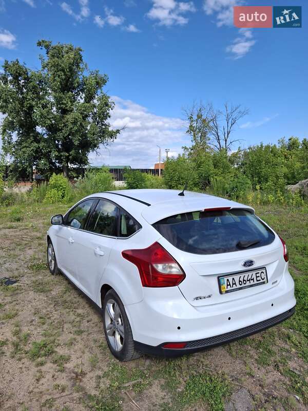 Хэтчбек Ford Focus 2013 в Чернигове