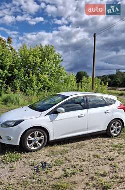 Хэтчбек Ford Focus 2013 в 