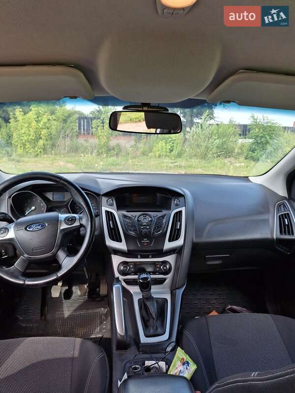 Хэтчбек Ford Focus 2013 в Чернигове