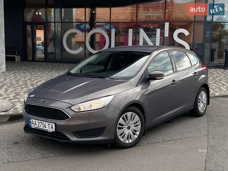 Хэтчбек Ford Focus 2015 в Киеве