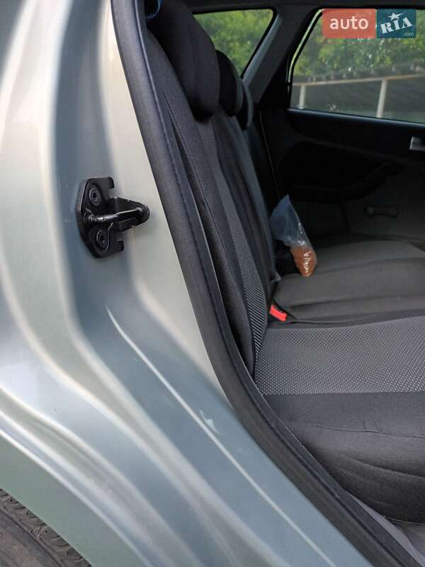 Универсал Ford Focus 2010 в Обухове