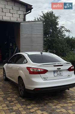 Седан Ford Focus 2013 в 
