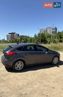 Хэтчбек Ford Focus 2016 в 