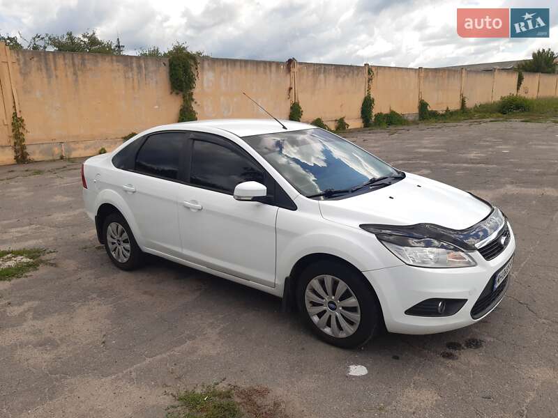 Седан Ford Focus 2010 в Лубнах фото 3 Седан Ford Focus 2010 в Лубнах
