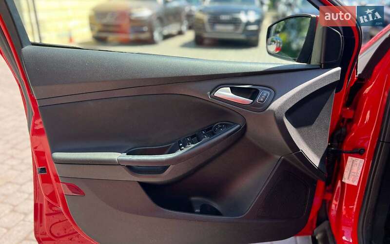 Хэтчбек Ford Focus 2016 в Ивано-Франковске