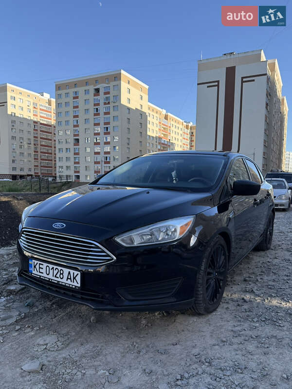 Седан Ford Focus 2016 в 