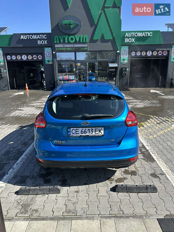 Хэтчбек Ford Focus 2015 в Черновцах