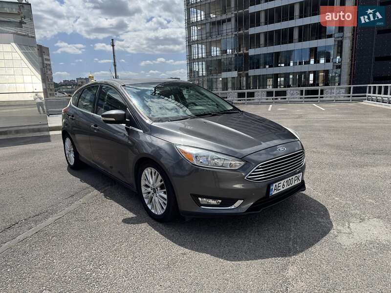 Хетчбек Ford Focus 2015 в Дніпрі