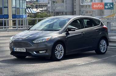 Хэтчбек Ford Focus 2015 в 