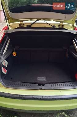 Хэтчбек Ford Focus 2007 в 