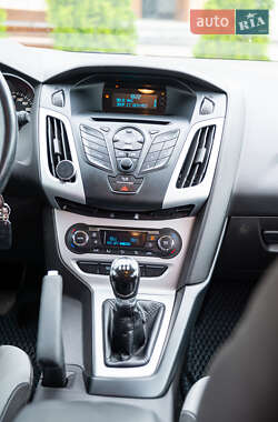 Универсал Ford Focus 2013 в 