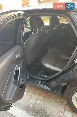Седан Ford Focus 2013 в 