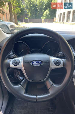 Седан Ford Focus 2013 в 