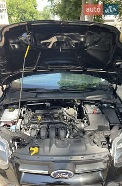 Седан Ford Focus 2013 в 