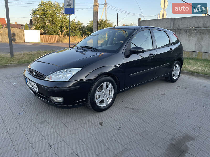 Хэтчбек Ford Focus 2003 в Стрые