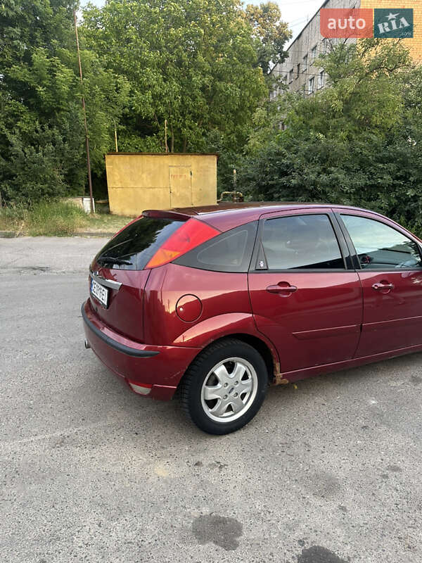 Хетчбек Ford Focus 2003 в Чернівцях