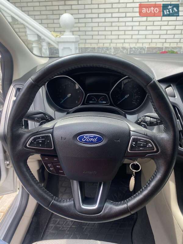 Хэтчбек Ford Focus 2015 в Виннице фото 35 Хэтчбек Ford Focus 2015 в Виннице