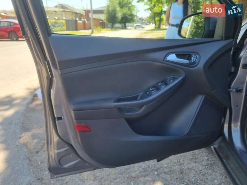 Хэтчбек Ford Focus 2015 в Умани