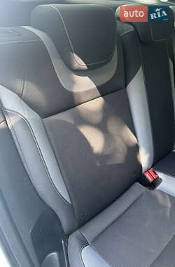 Седан Ford Focus 2011 в 