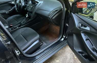 Седан Ford Focus 2015 в 