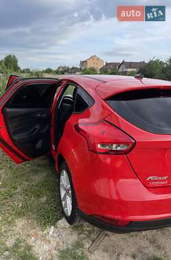 Хэтчбек Ford Focus 2017 в Киеве